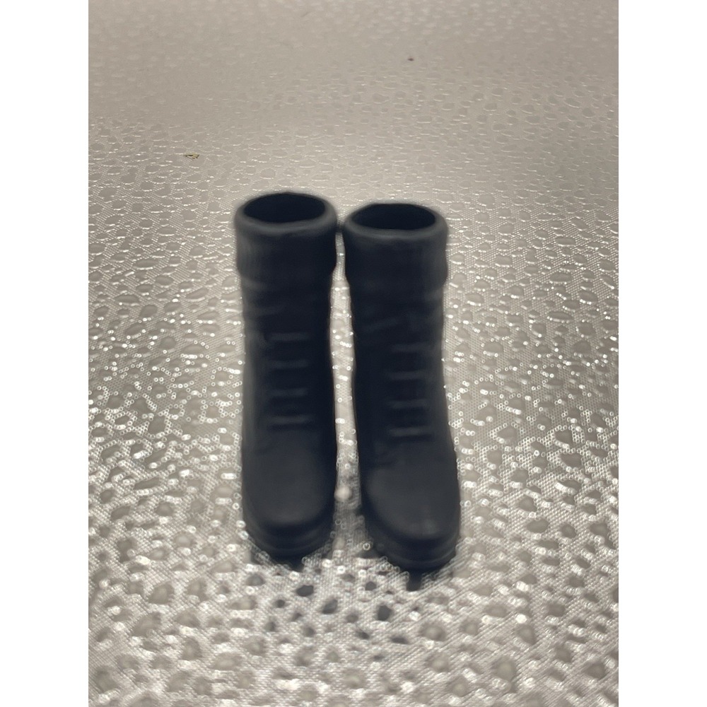 BARBIE SHOES HIKING BOOTS BLACK PLASTIC SOCKS FASHION STYLE CUTE DOLL SHOES 10